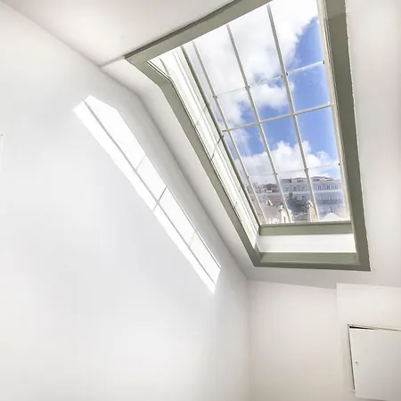 Cosy Flat In Bica Funicular Street Apartman Lisboa
