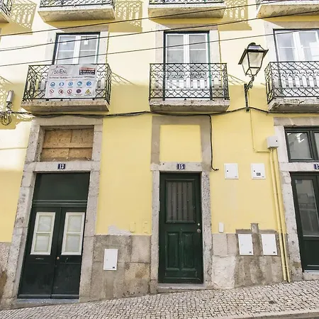 Cosy Flat In Bica Funicular Street Διαμέρισμα *