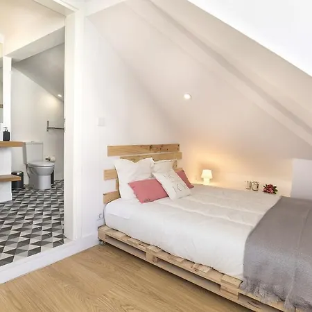 Apartment Cosy Flat In Bica Funicular Street Lissabon