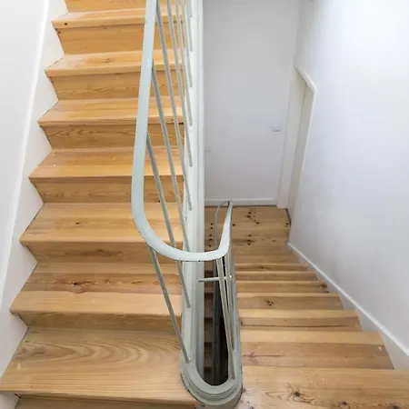 Apartman Cosy Flat In Bica Funicular Street